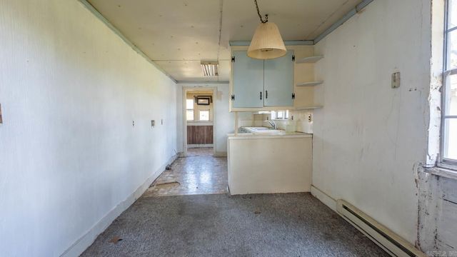 2427 M Highway, Koshkonong, MO 65692