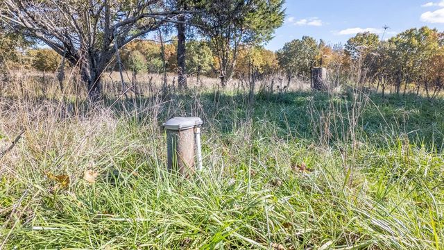 2427 M Highway, Koshkonong, MO 65692