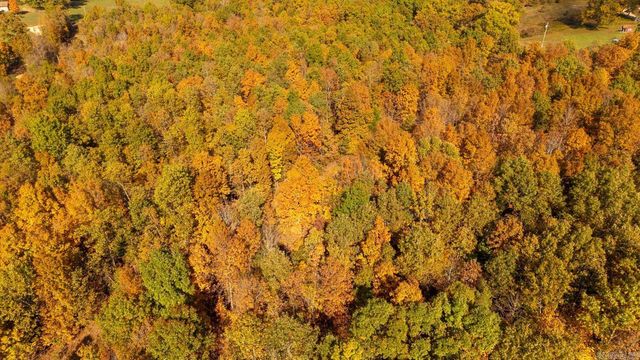 2427 M Highway, Koshkonong, MO 65692