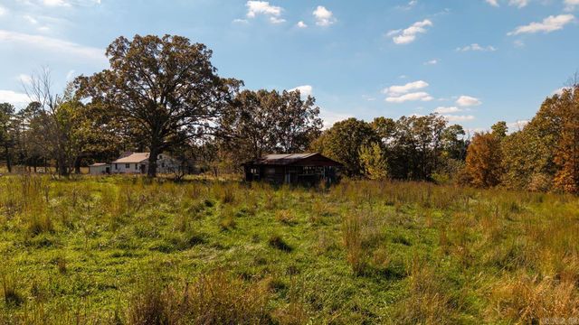 2427 M Highway, Koshkonong, MO 65692