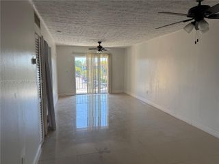 6055 W 19th Avenue 311, Hialeah, FL 33012