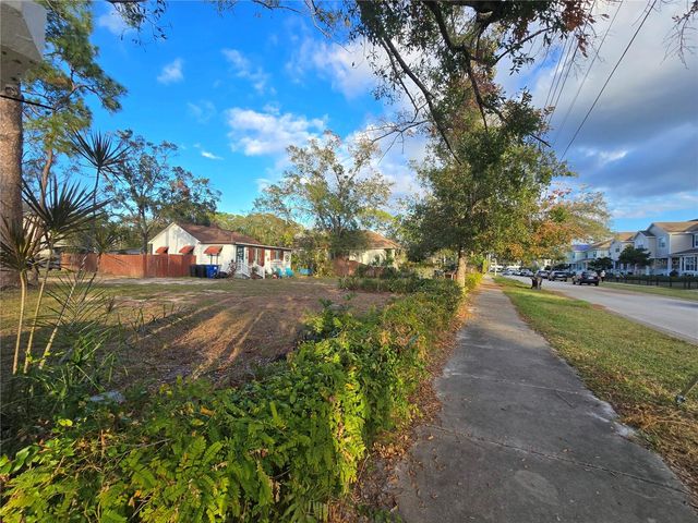 237 50TH AVENUE N, St Petersburg, FL 33703