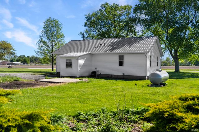 8391 N 400 W, New Richmond, IN 47967