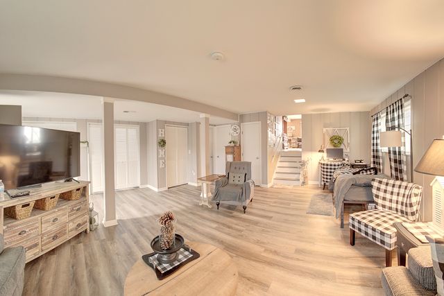 6346 W 90th Street, Oak Lawn, IL 60453