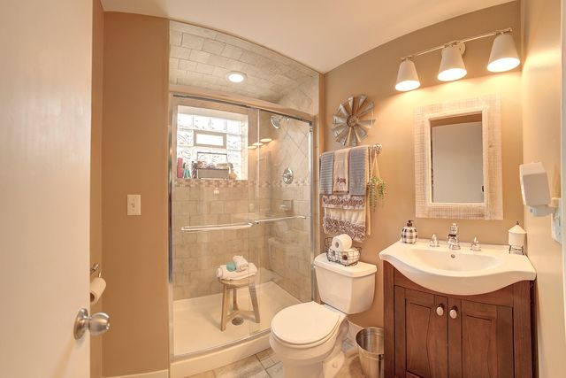 6346 W 90th Street, Oak Lawn, IL 60453