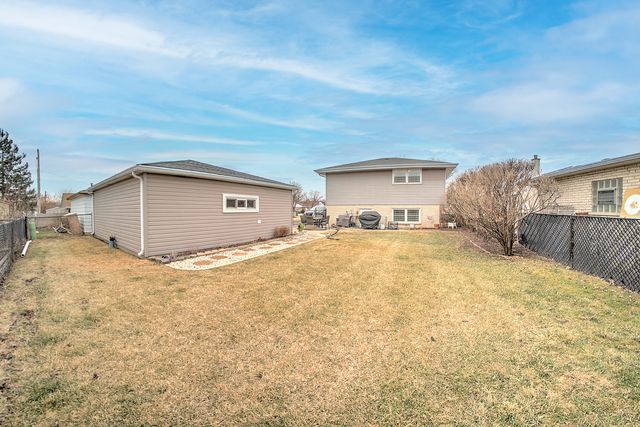 6346 W 90th Street, Oak Lawn, IL 60453