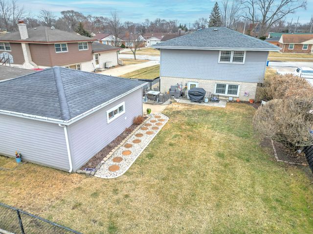 6346 W 90th Street, Oak Lawn, IL 60453