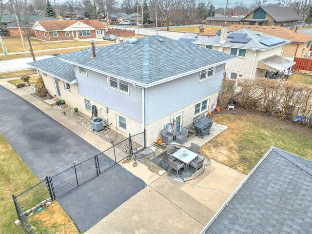 6346 W 90th Street, Oak Lawn, IL 60453