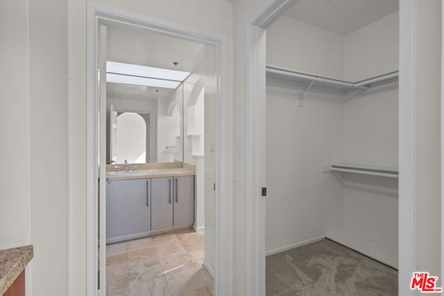 620 S Gramercy Place 301, Los Angeles, CA 90005