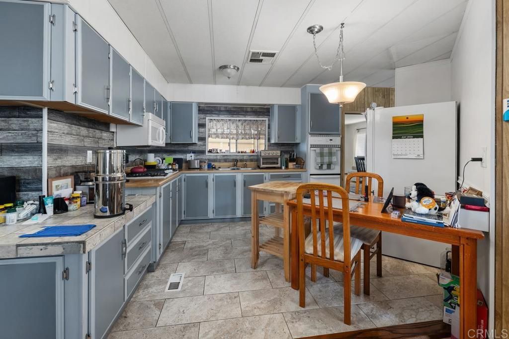 Image 14 of property listing at 13300 Los Coches Road E 47, El Cajon, CA 92021