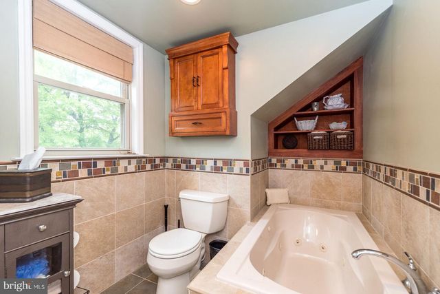 534 PINNEY RD, Huntingdon Valley, PA 19006