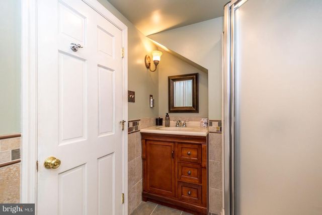 534 PINNEY RD, Huntingdon Valley, PA 19006