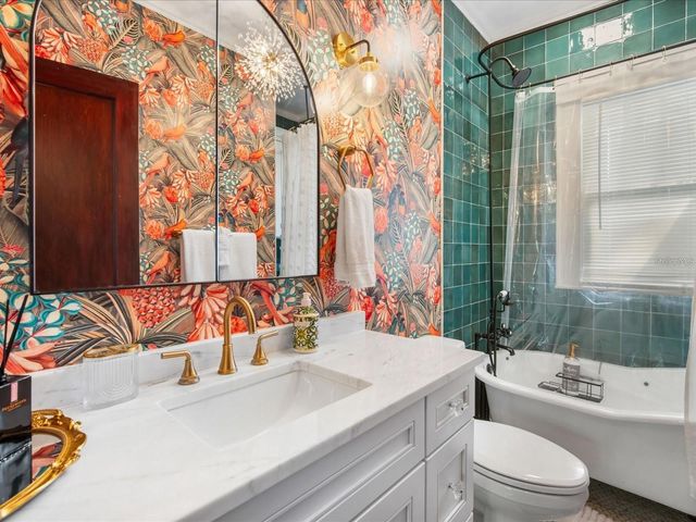 2822 4TH AVENUE W, Bradenton, FL 34205