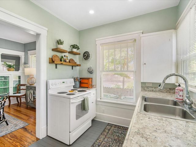 2822 4TH AVENUE W, Bradenton, FL 34205