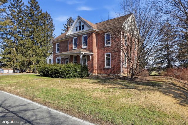 1545 LITITZ RD, Manheim, PA 17545