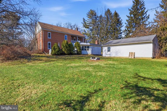 1545 LITITZ RD, Manheim, PA 17545