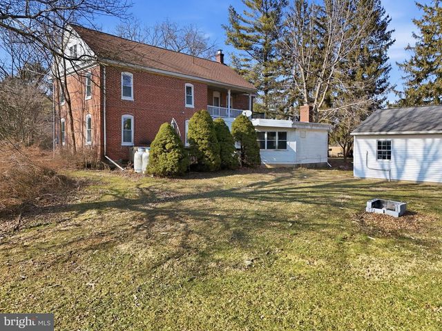 1545 LITITZ RD, Manheim, PA 17545