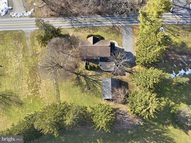 1545 LITITZ RD, Manheim, PA 17545