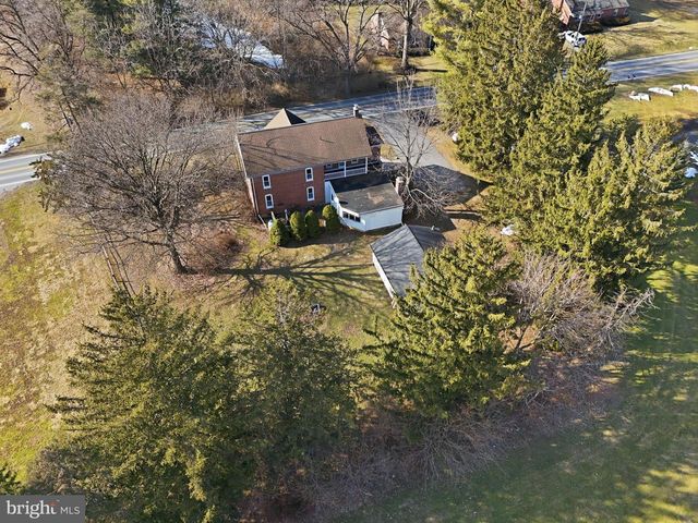 1545 LITITZ RD, Manheim, PA 17545