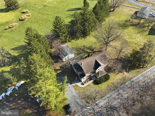 1545 LITITZ RD, Manheim, PA 17545