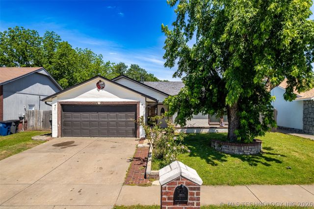 1555 S 137th East Avenue, Tulsa, OK 74108
