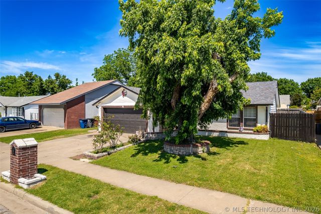 1555 S 137th East Avenue, Tulsa, OK 74108