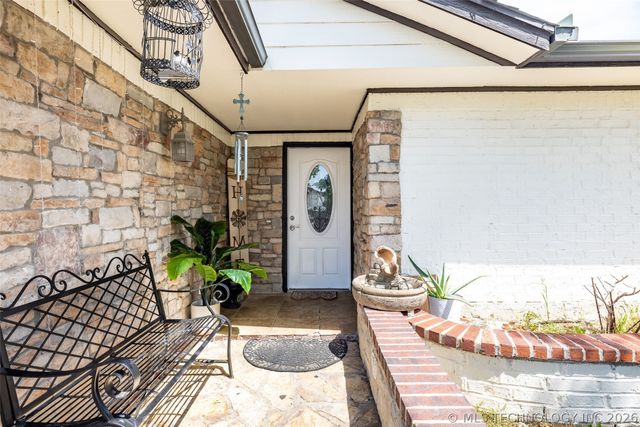 1555 S 137th East Avenue, Tulsa, OK 74108
