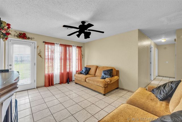 1555 S 137th East Avenue, Tulsa, OK 74108