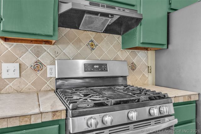 1555 S 137th East Avenue, Tulsa, OK 74108