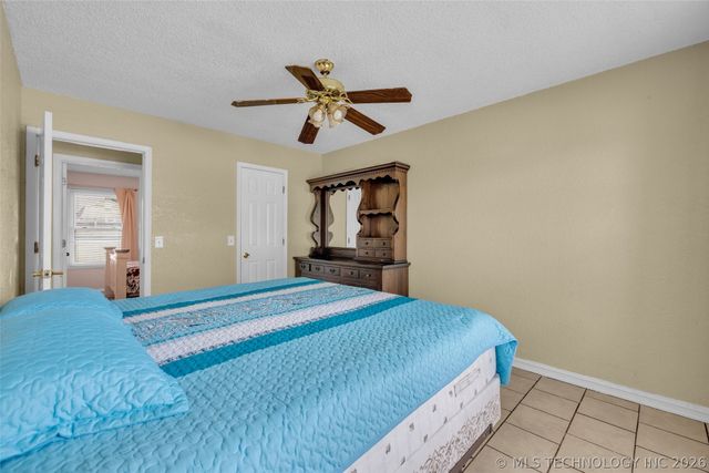 1555 S 137th East Avenue, Tulsa, OK 74108