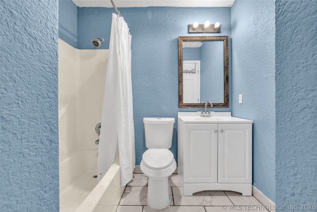1555 S 137th East Avenue, Tulsa, OK 74108