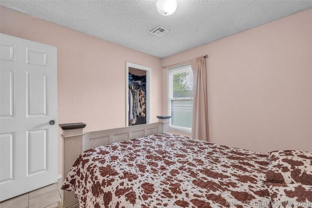 1555 S 137th East Avenue, Tulsa, OK 74108