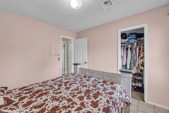 1555 S 137th East Avenue, Tulsa, OK 74108