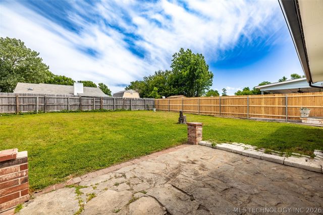 1555 S 137th East Avenue, Tulsa, OK 74108