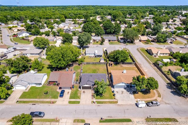 1555 S 137th East Avenue, Tulsa, OK 74108
