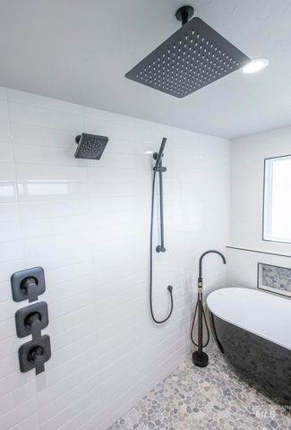 5231 N Sorrento Dr, Boise, ID 83704