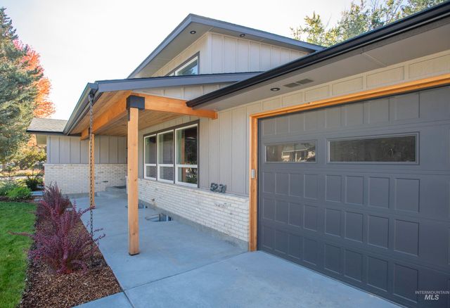 5231 N Sorrento Dr, Boise, ID 83704