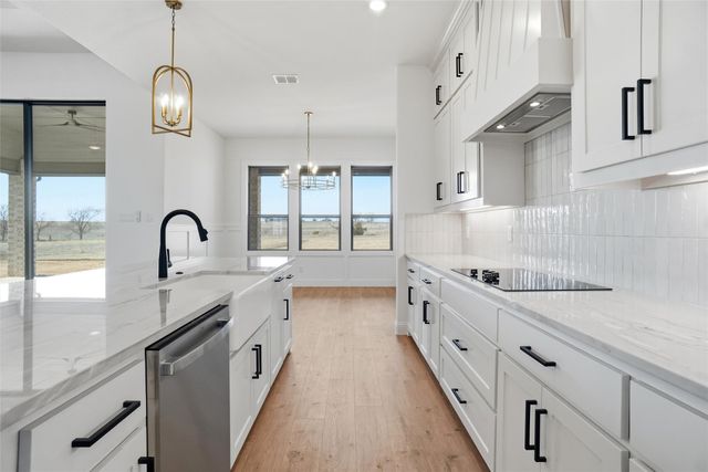 6921 Eagle Creek Drive, Godley, TX 76044