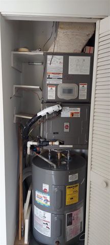 621 NW 78th Terrace 205, Pembroke Pines, FL 33024