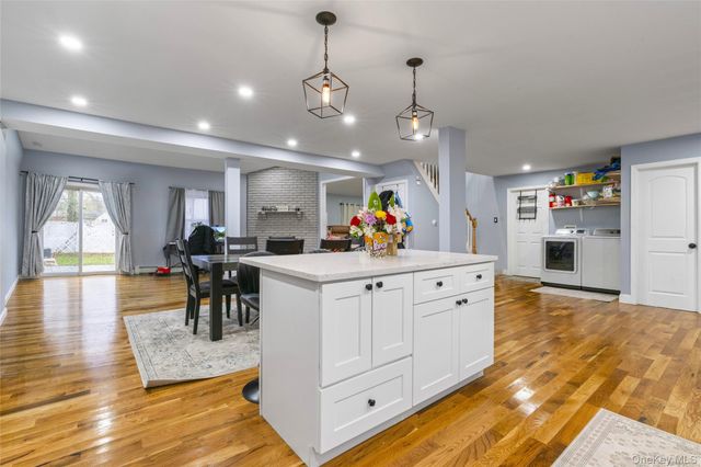 1 Linden Street, Coram, NY 11727