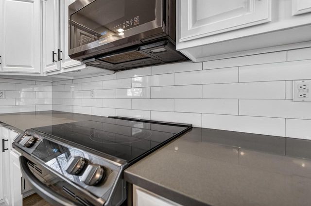 5885 Persimmon Drive, Fitchburg, WI 53711