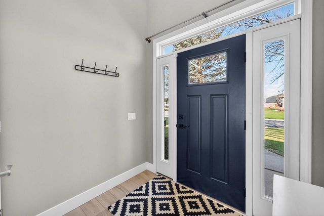 5885 Persimmon Drive, Fitchburg, WI 53711