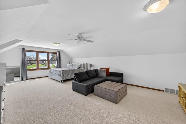 5885 Persimmon Drive, Fitchburg, WI 53711