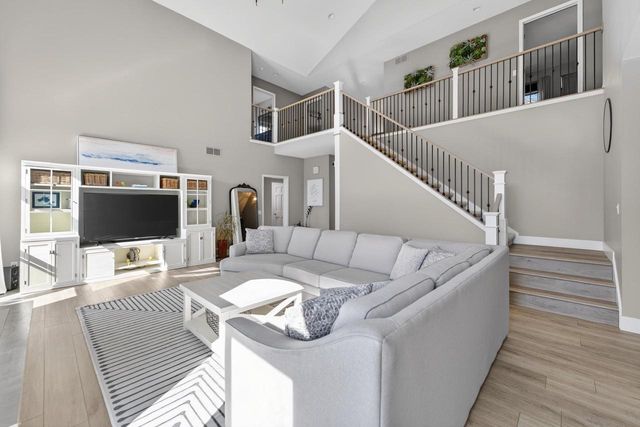 5885 Persimmon Drive, Fitchburg, WI 53711