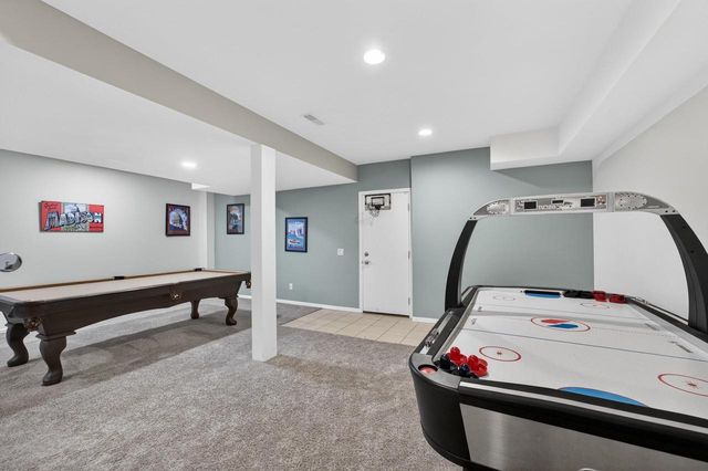 5885 Persimmon Drive, Fitchburg, WI 53711