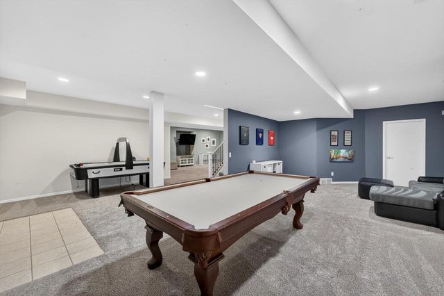 5885 Persimmon Drive, Fitchburg, WI 53711