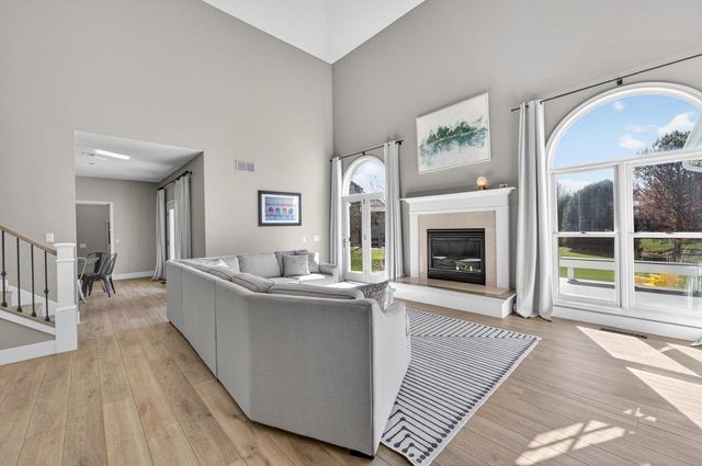 5885 Persimmon Drive, Fitchburg, WI 53711