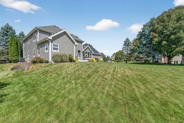 5885 Persimmon Drive, Fitchburg, WI 53711