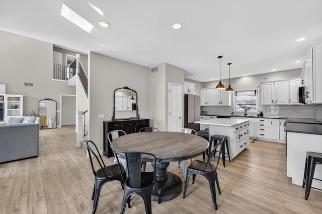 5885 Persimmon Drive, Fitchburg, WI 53711