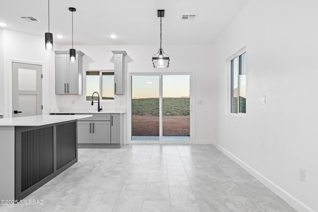 1866 Circulo Bulgaro, Rio Rico, AZ 85648